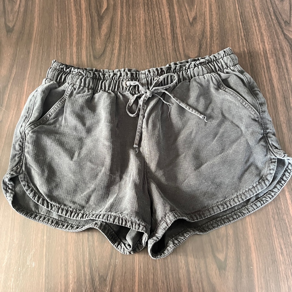 American Eagle Gray Women's Shorts